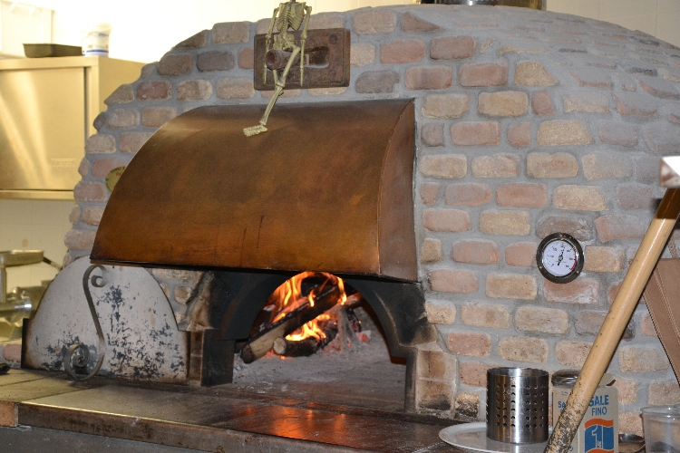 emporio-pizzeria-ristorante-griglieria-via-ugo-ojetti-494-roma-11